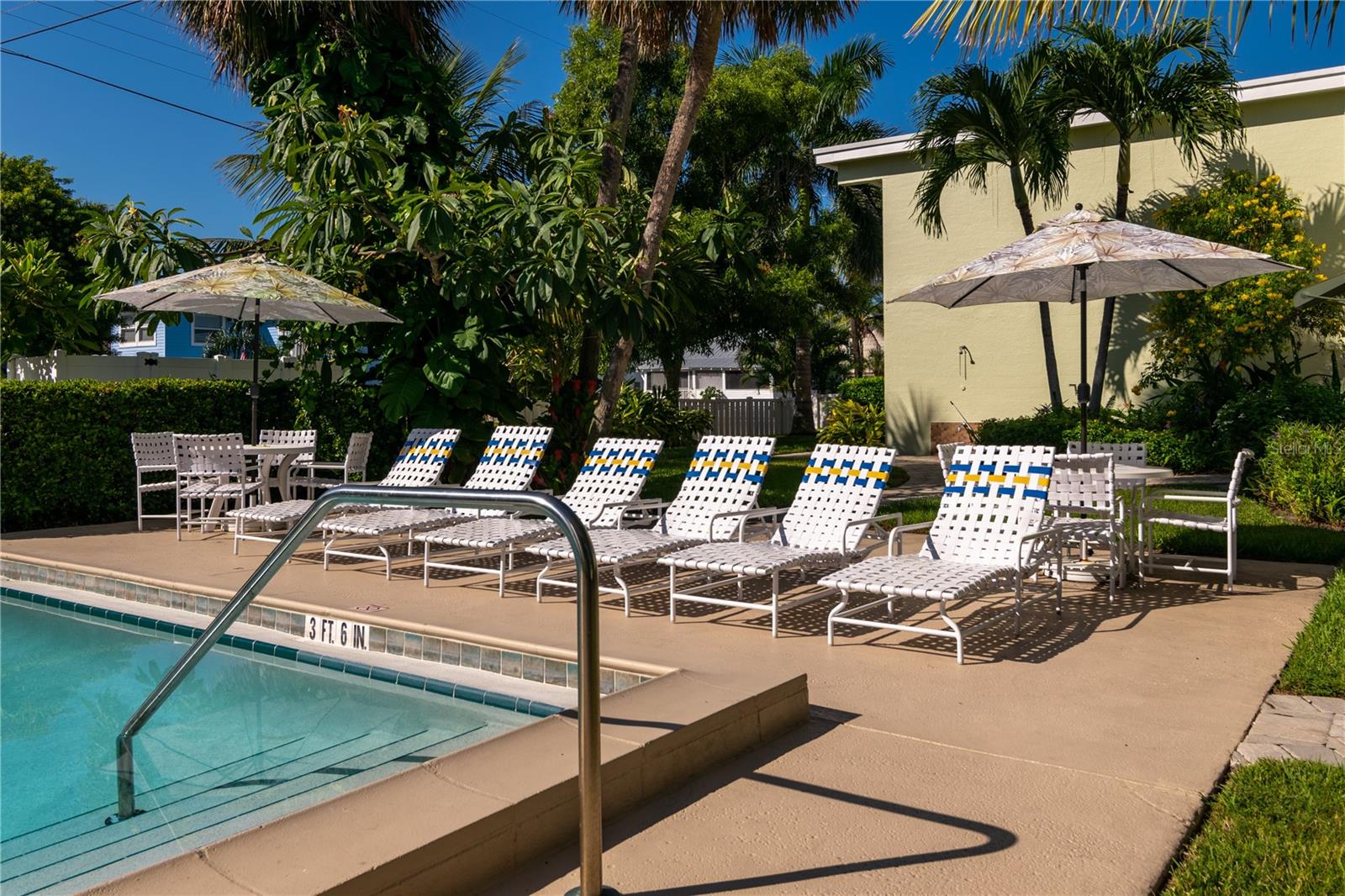 3000 GULF DR #3, HOLMES BEACH, FL, 34217