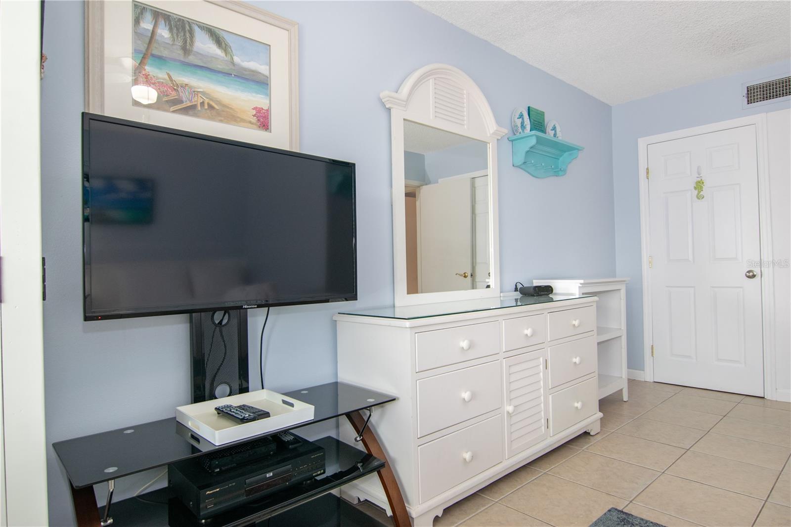 3000 GULF DR #3, HOLMES BEACH, FL, 34217