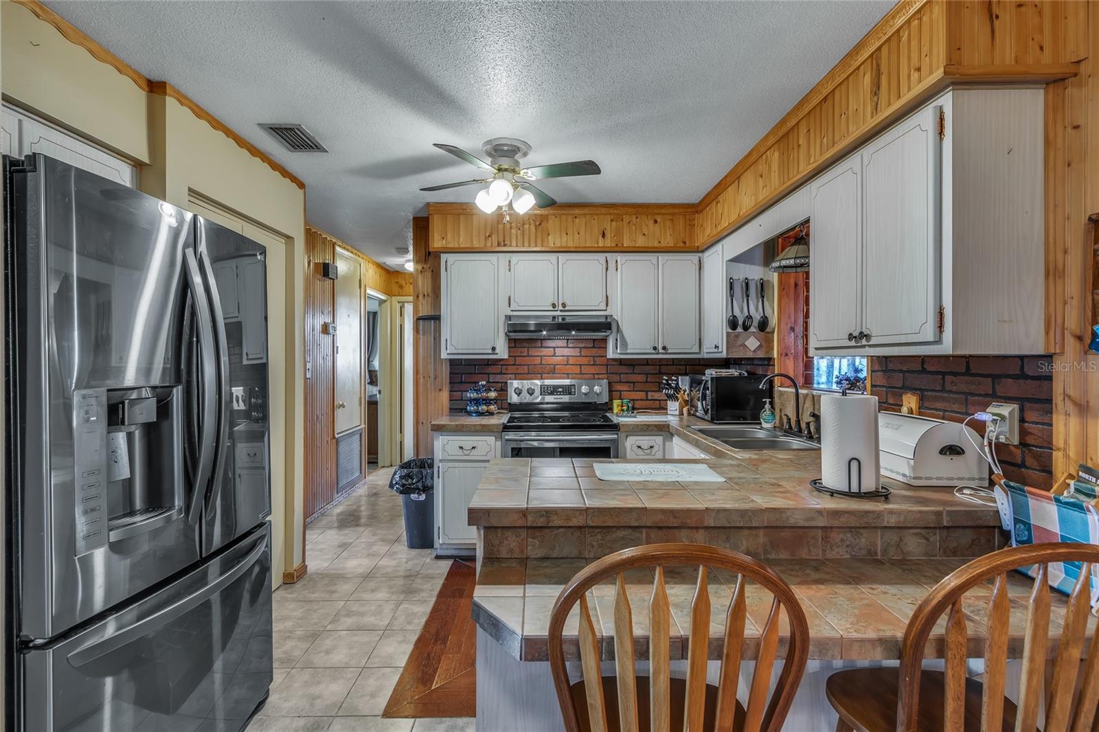 6988 BLUE CEDAR RD, LEESBURG, FL, 34748