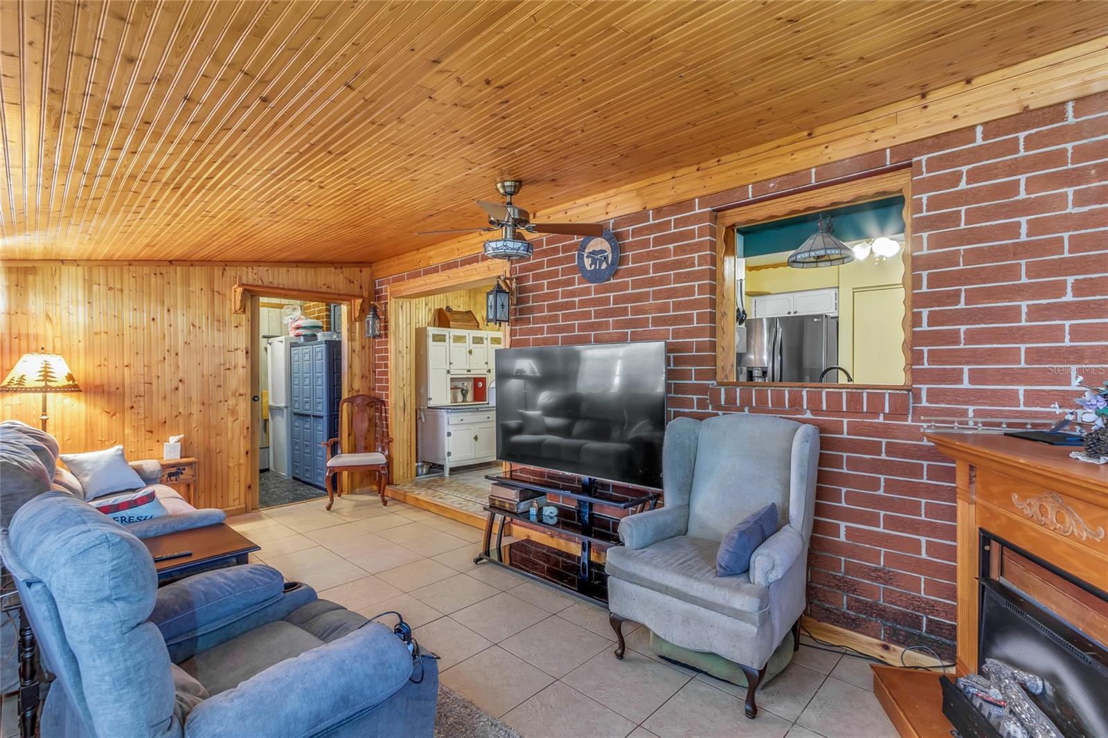 6988 BLUE CEDAR RD, LEESBURG, FL, 34748