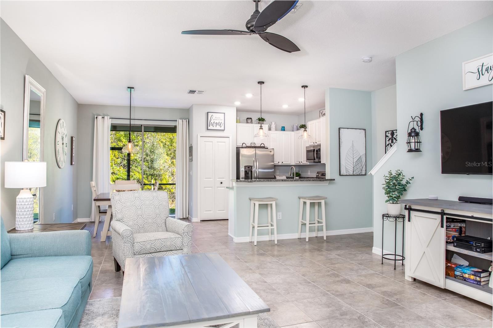 9770 PEMBROOKE PINES DR, RUSKIN, FL, 33573