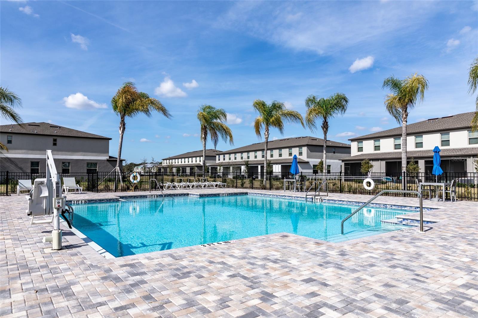 9770 PEMBROOKE PINES DR, RUSKIN, FL, 33573