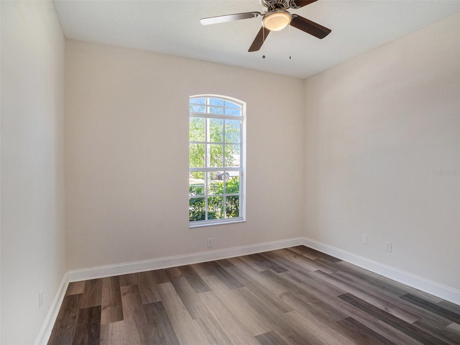 405 LAGUNA MILL DR, RUSKIN, FL, 33570