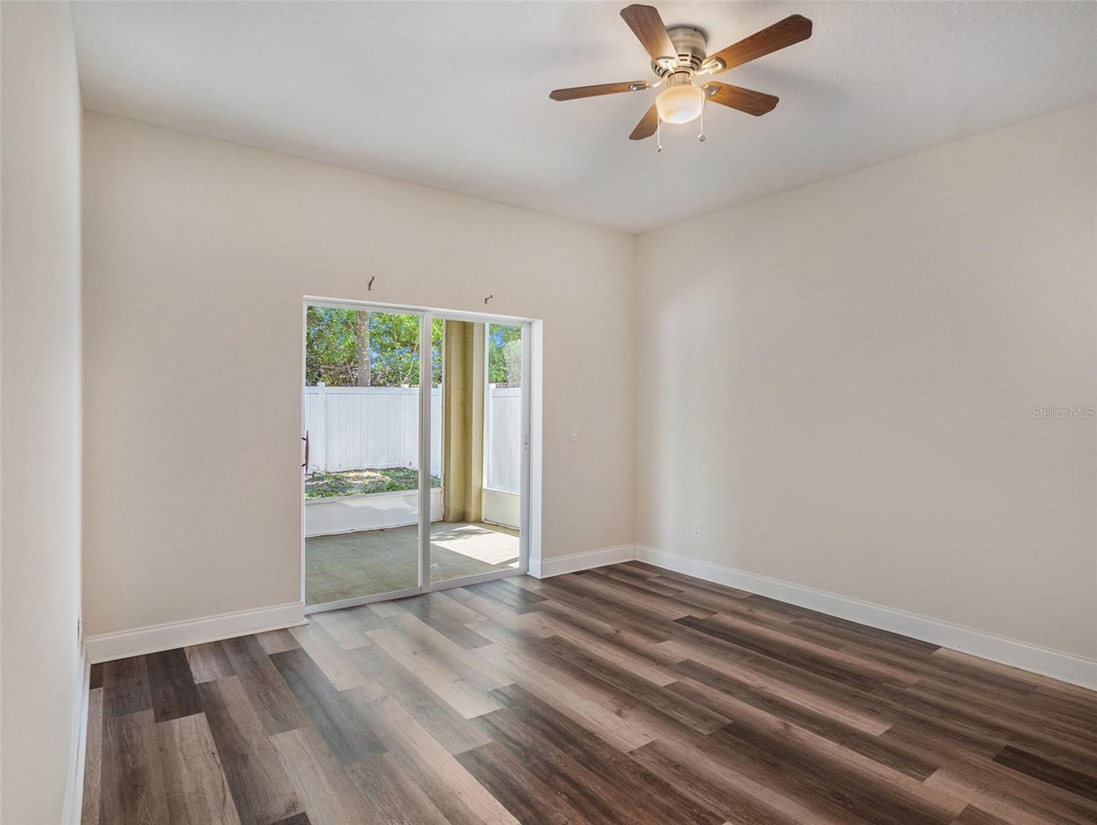 405 LAGUNA MILL DR, RUSKIN, FL, 33570