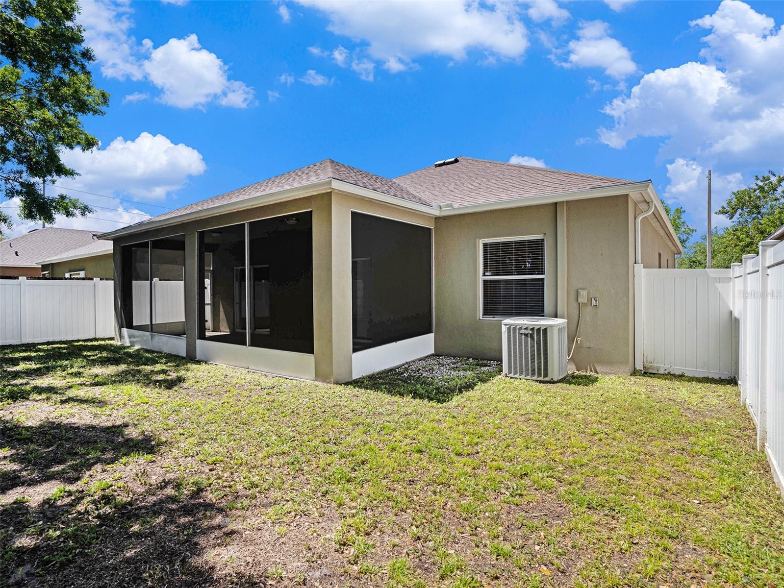 405 LAGUNA MILL DR, RUSKIN, FL, 33570