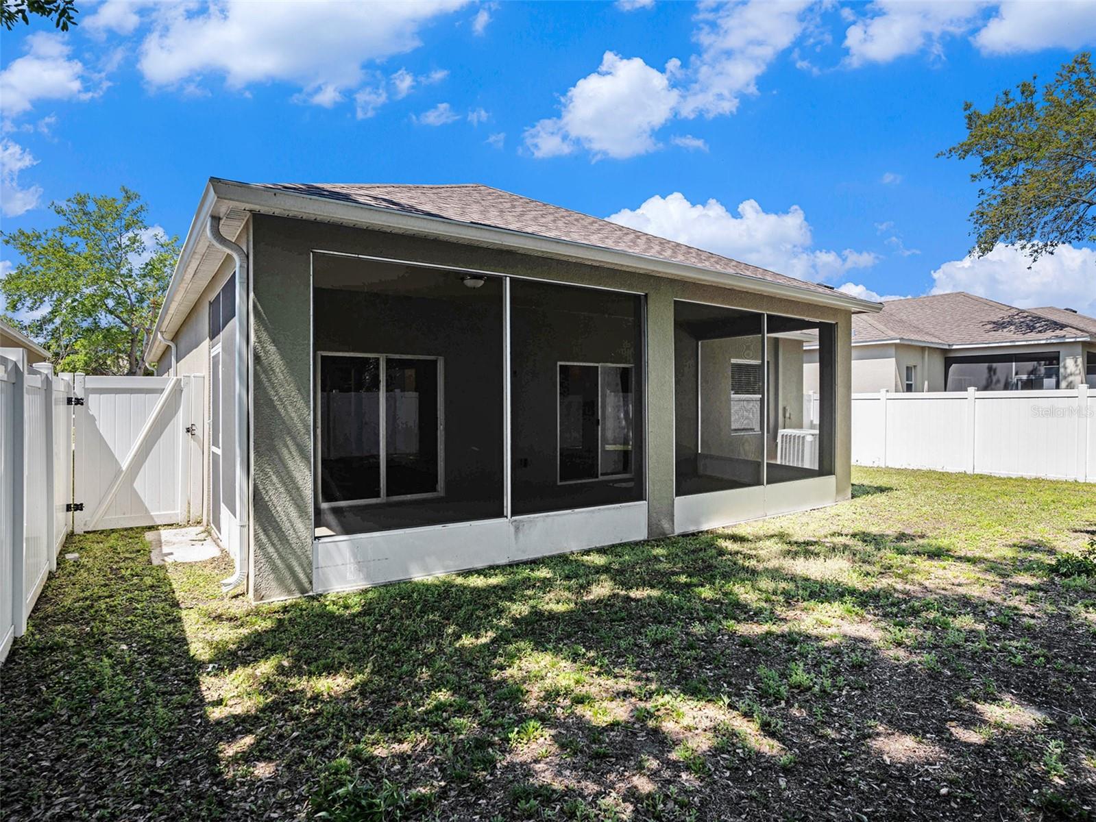 405 LAGUNA MILL DR, RUSKIN, FL, 33570