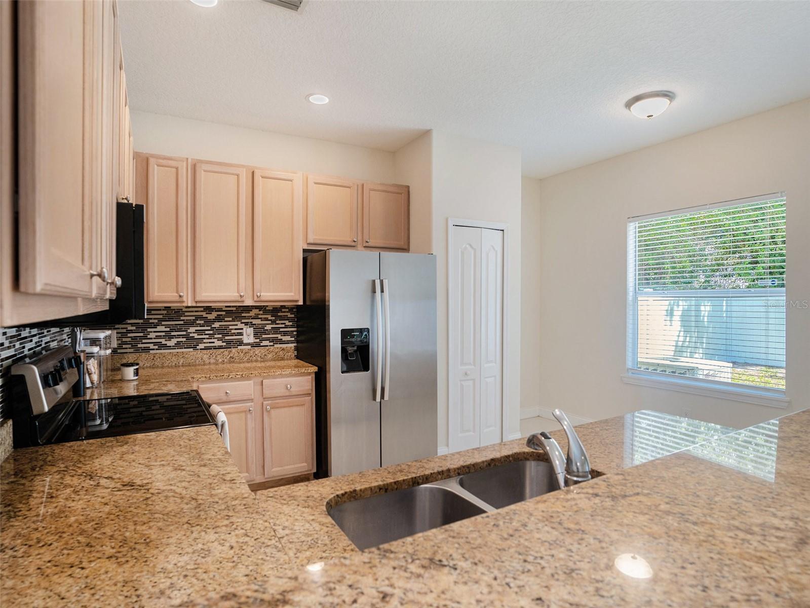 405 LAGUNA MILL DR, RUSKIN, FL, 33570