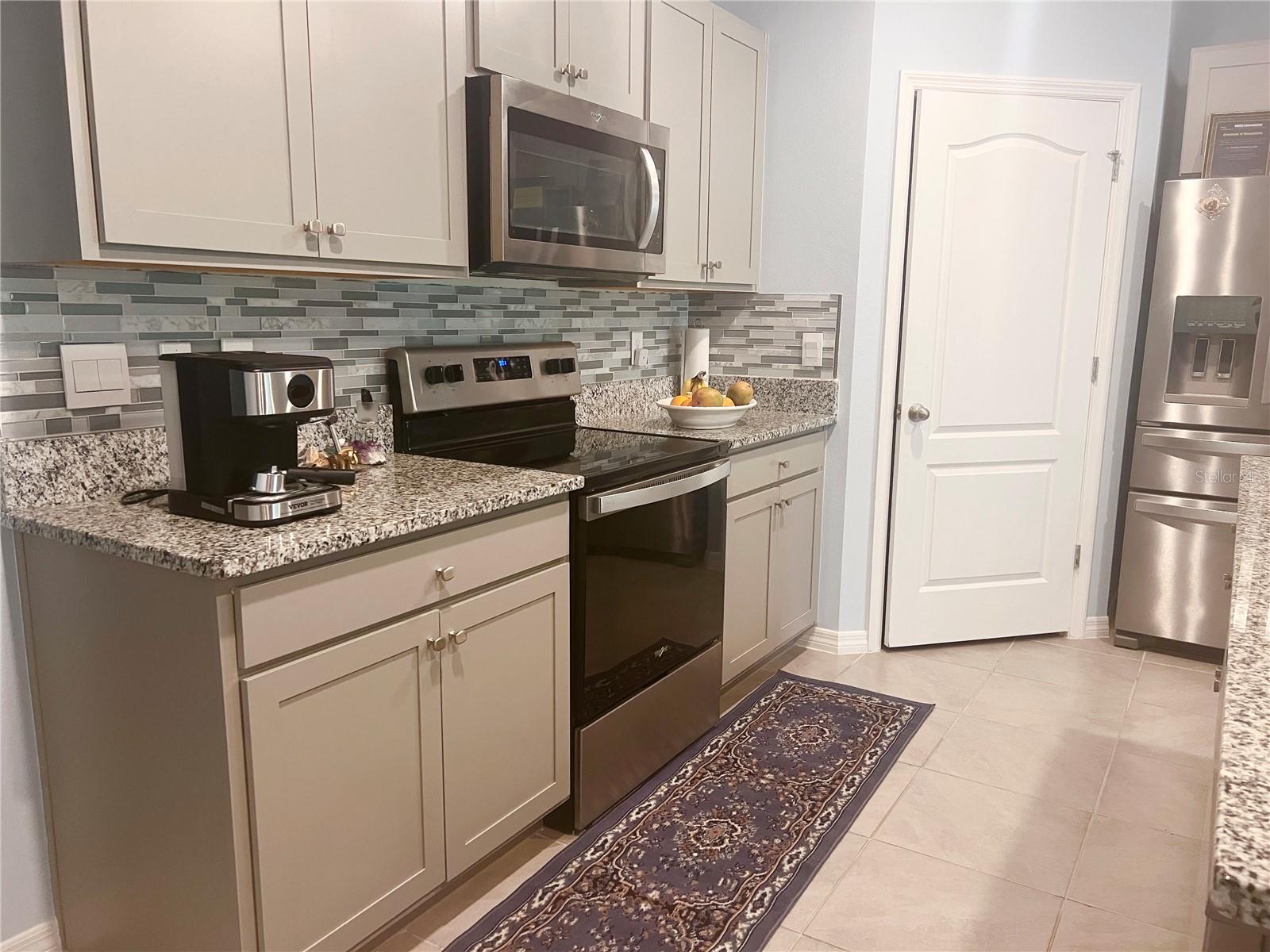 5708 HORSESHOE LOOP, APOPKA, FL, 32712