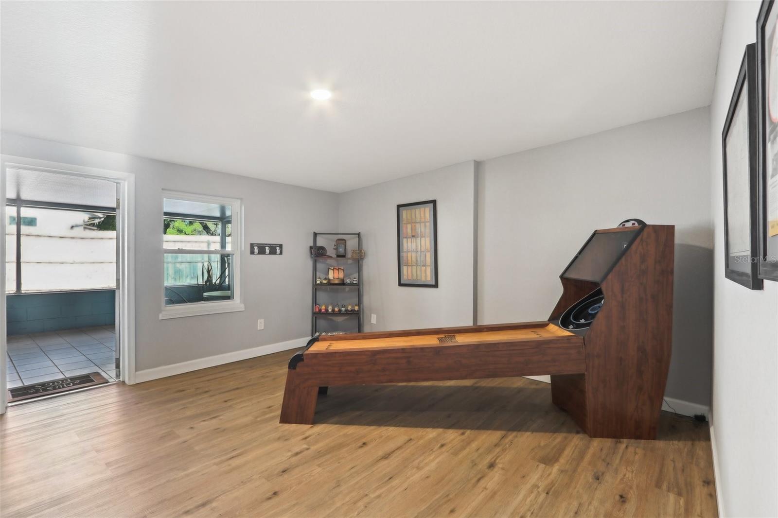 219 N ROSSITER ST, MOUNT DORA, FL, 32757