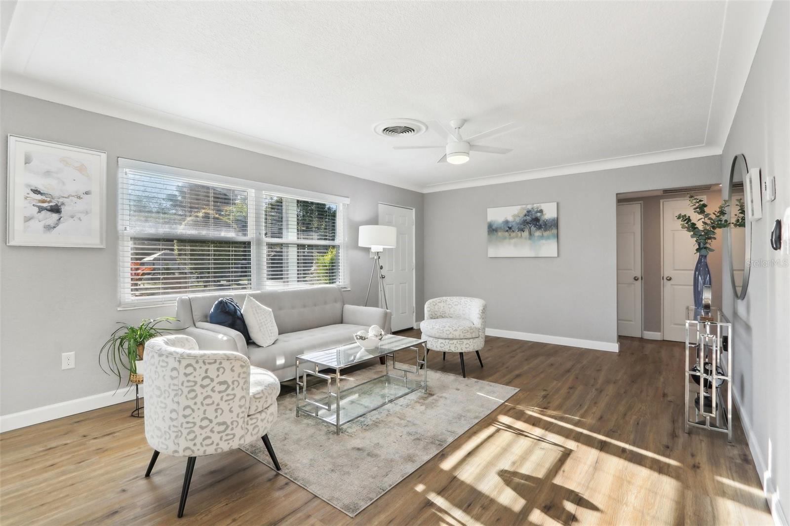 219 N ROSSITER ST, MOUNT DORA, FL, 32757