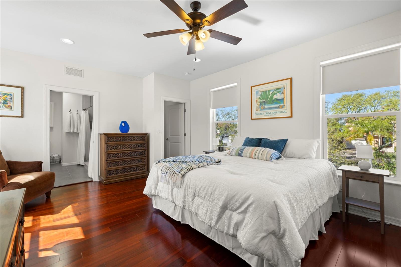 4837 W BAY COURT AVE, TAMPA, FL, 33611