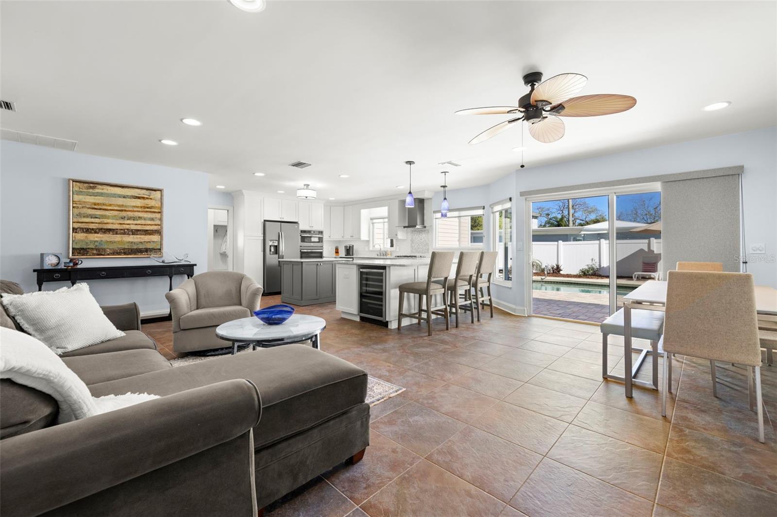 4837 W BAY COURT AVE, TAMPA, FL, 33611