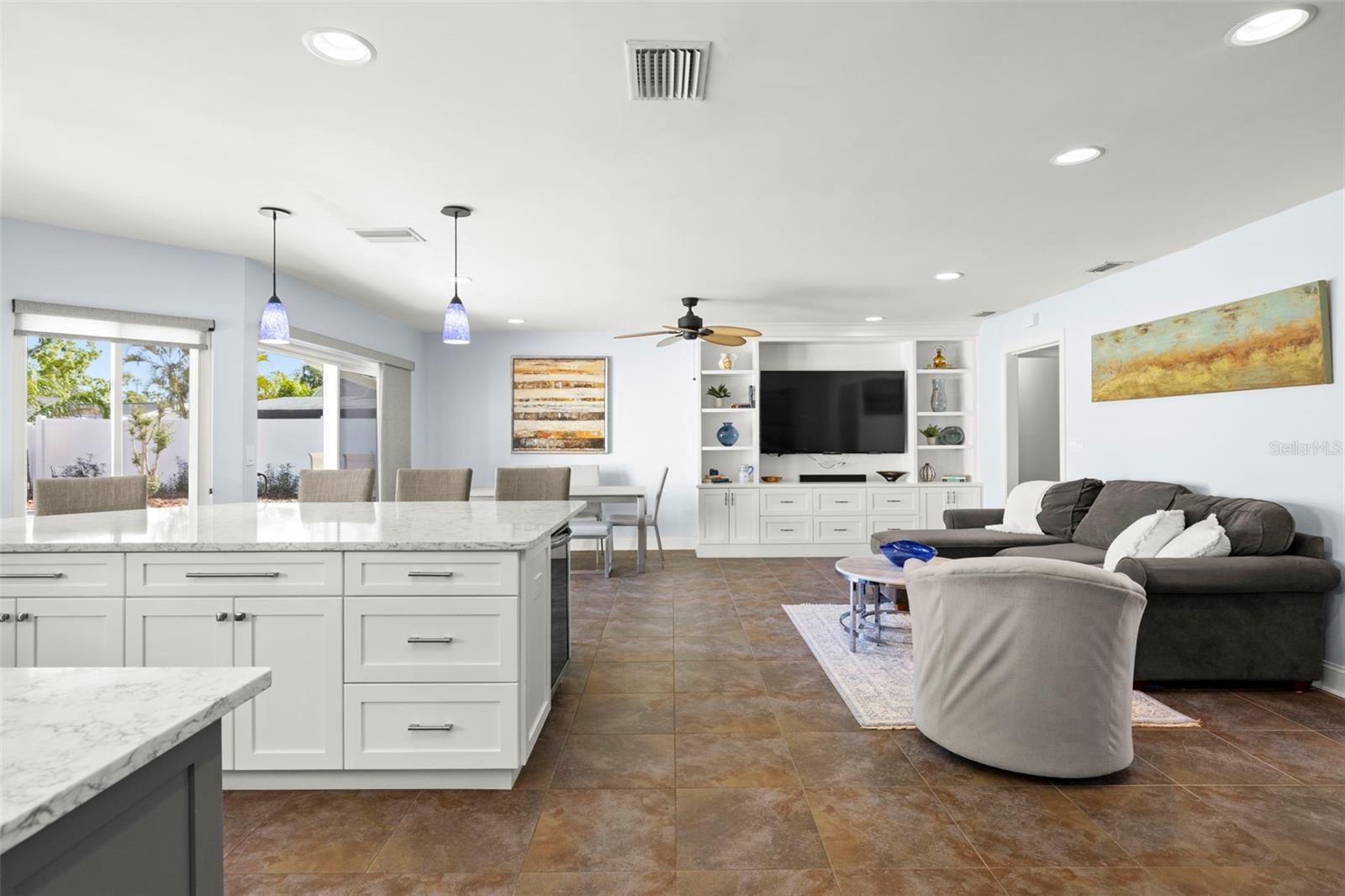 4837 W BAY COURT AVE, TAMPA, FL, 33611