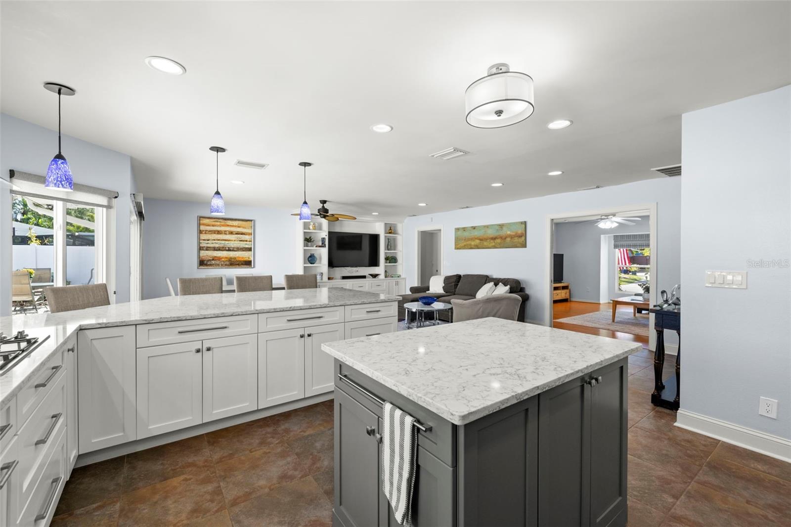 4837 W BAY COURT AVE, TAMPA, FL, 33611