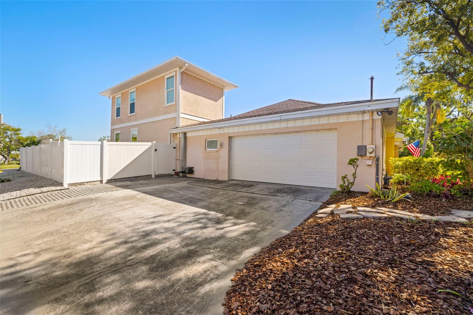4837 W BAY COURT AVE, TAMPA, FL, 33611