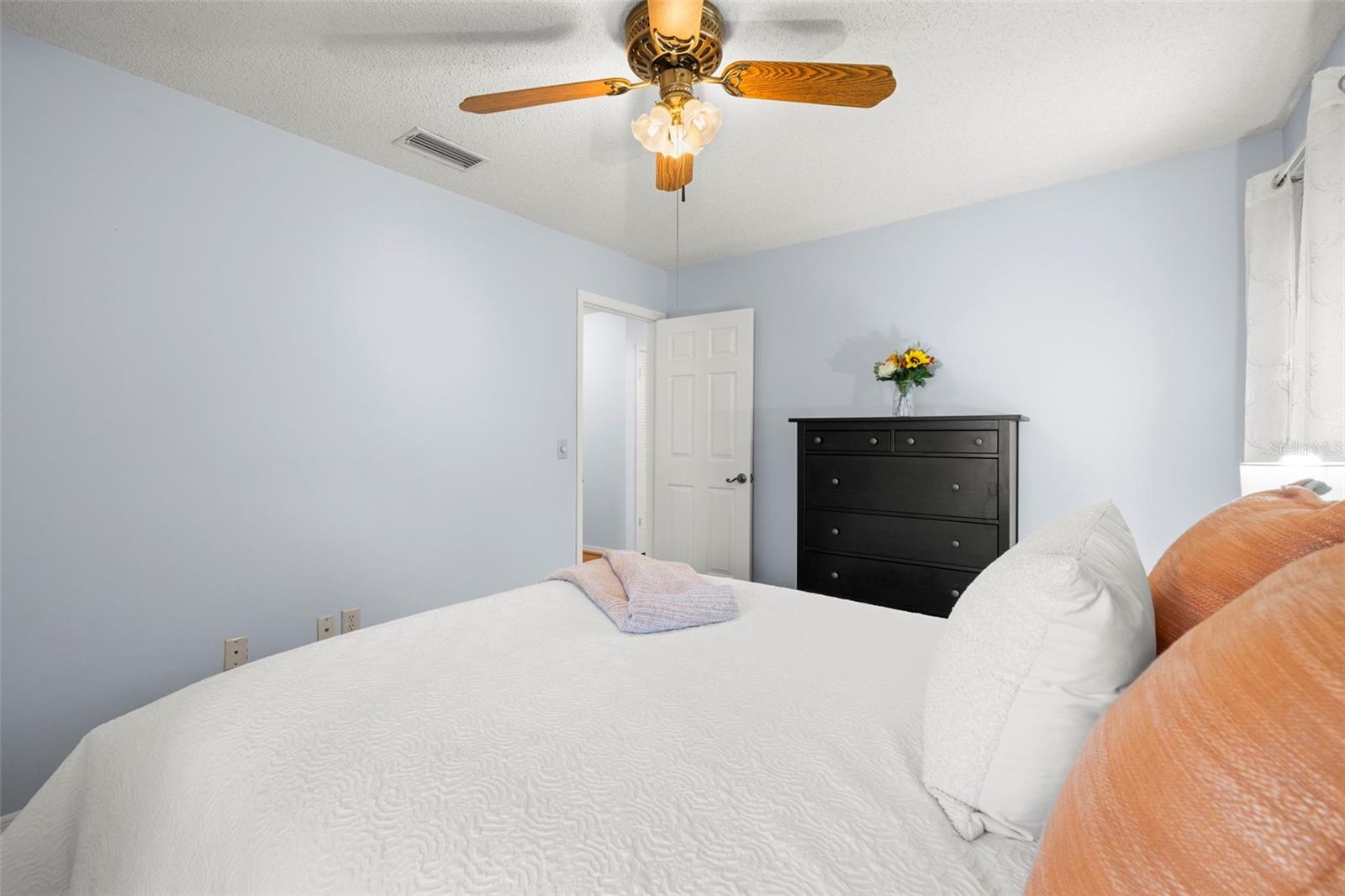 4837 W BAY COURT AVE, TAMPA, FL, 33611