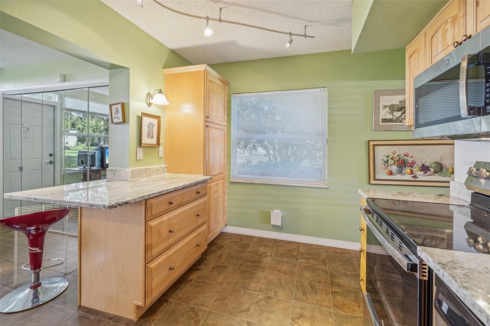 2400 COLUMBIA DR #20, CLEARWATER, FL, 33763
