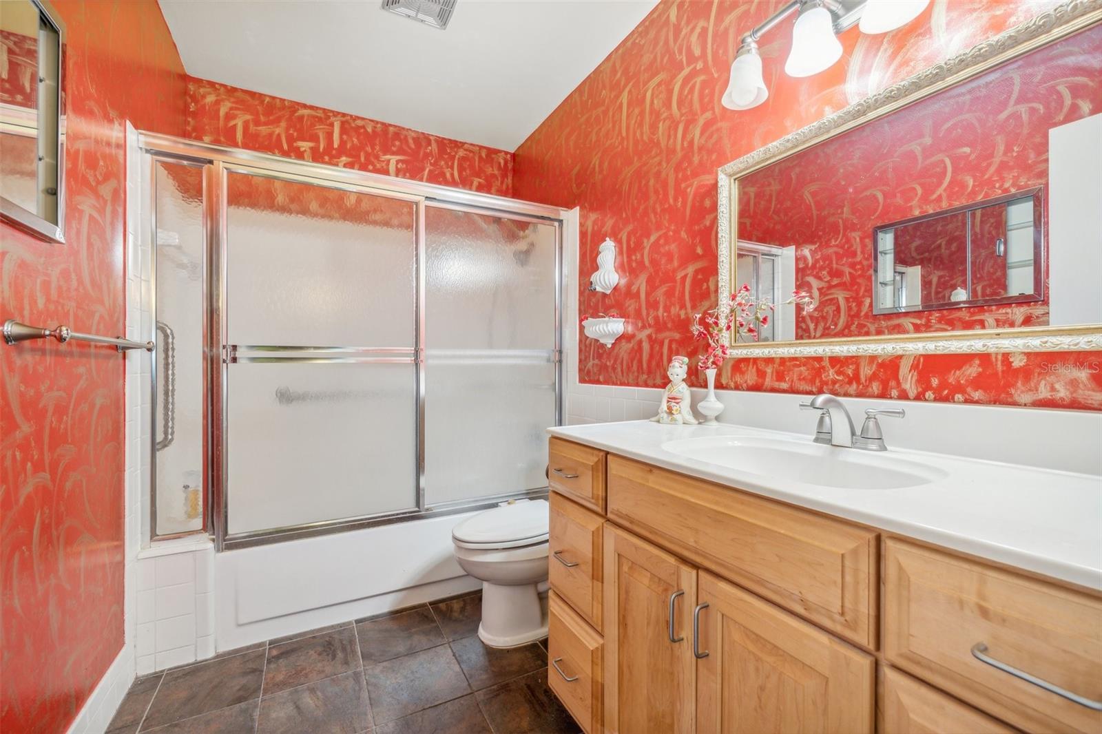 2400 COLUMBIA DR #20, CLEARWATER, FL, 33763