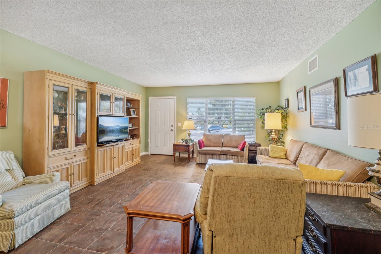 2400 COLUMBIA DR #20, CLEARWATER, FL, 33763