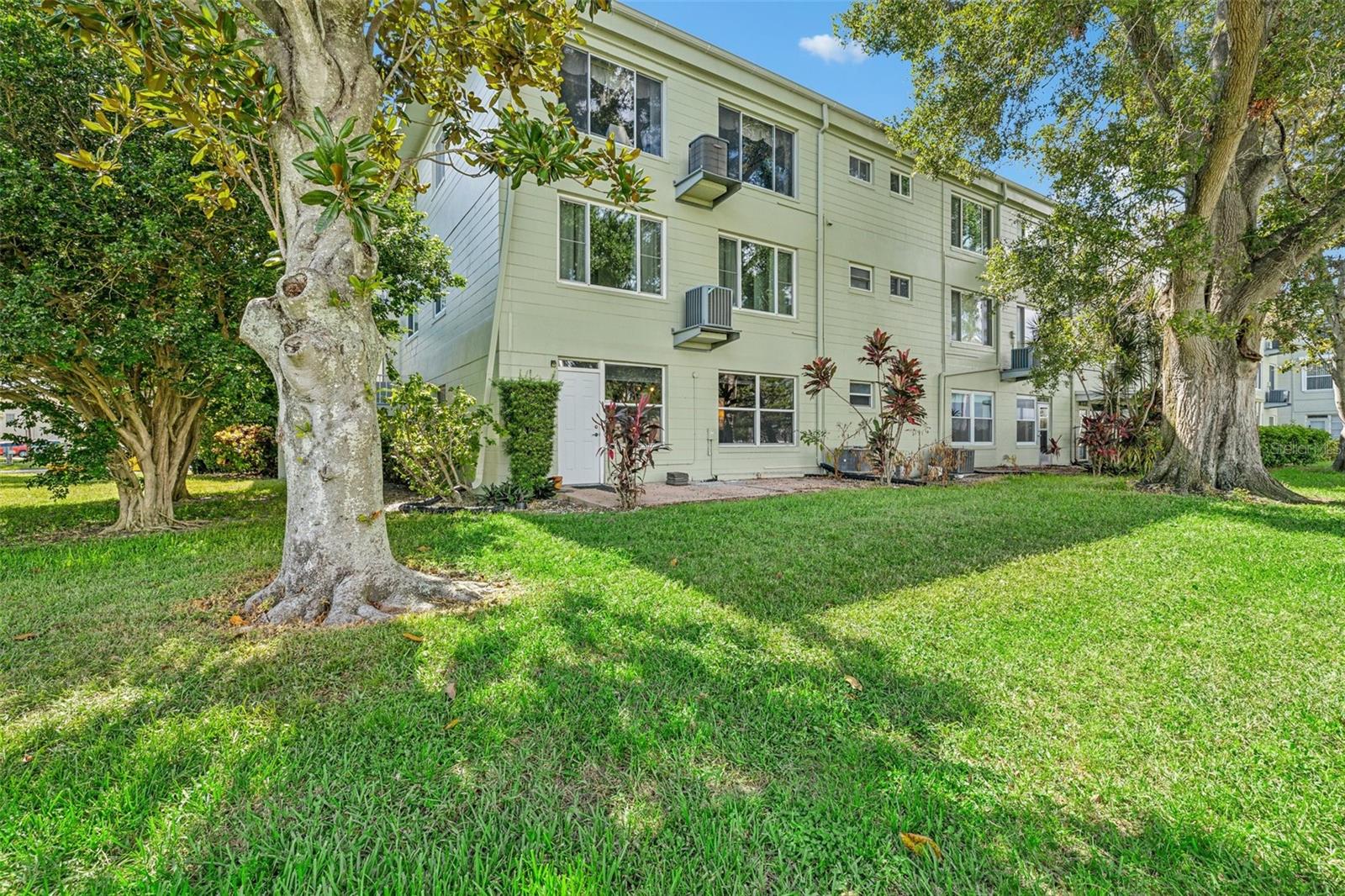 2400 COLUMBIA DR #20, CLEARWATER, FL, 33763