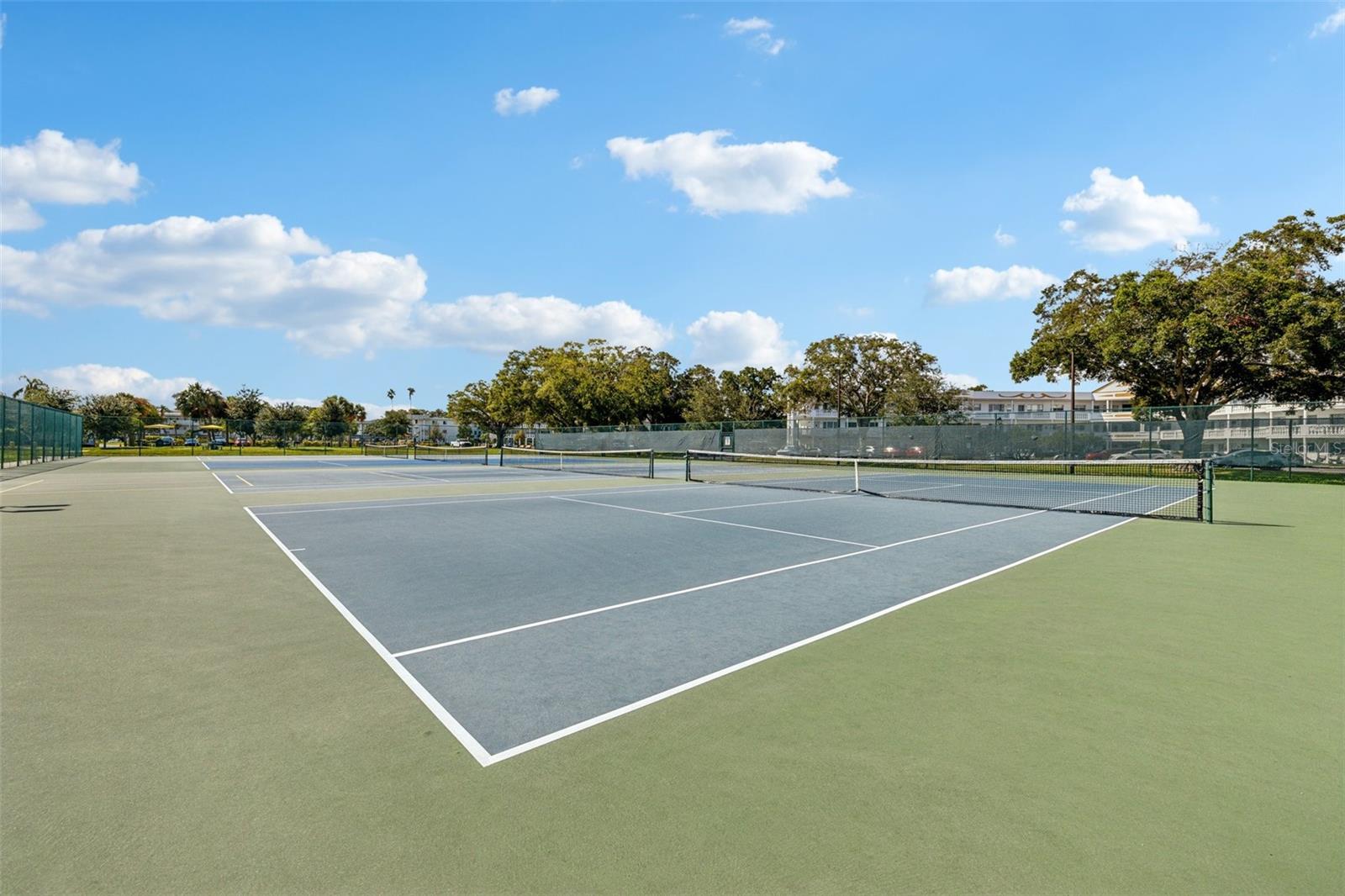2400 COLUMBIA DR #20, CLEARWATER, FL, 33763