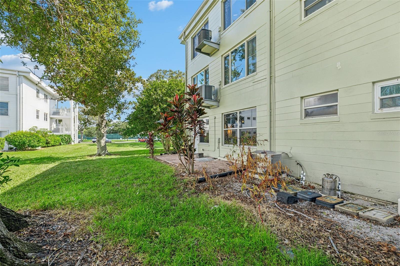 2400 COLUMBIA DR #20, CLEARWATER, FL, 33763