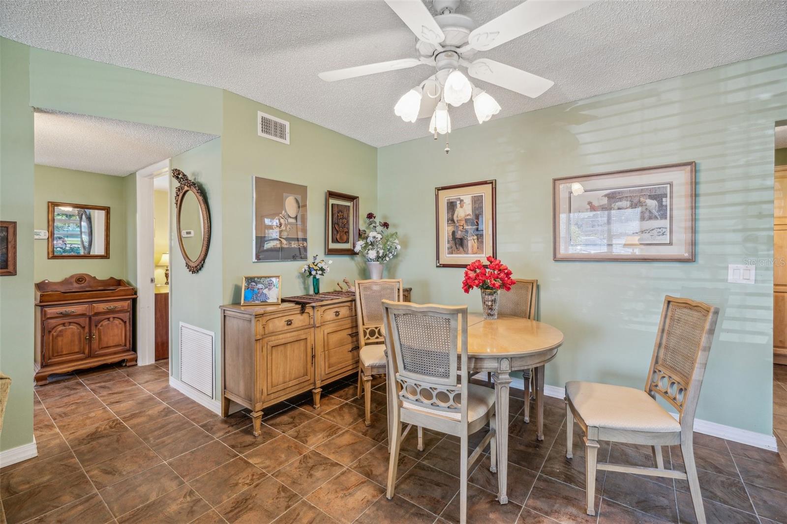 2400 COLUMBIA DR #20, CLEARWATER, FL, 33763