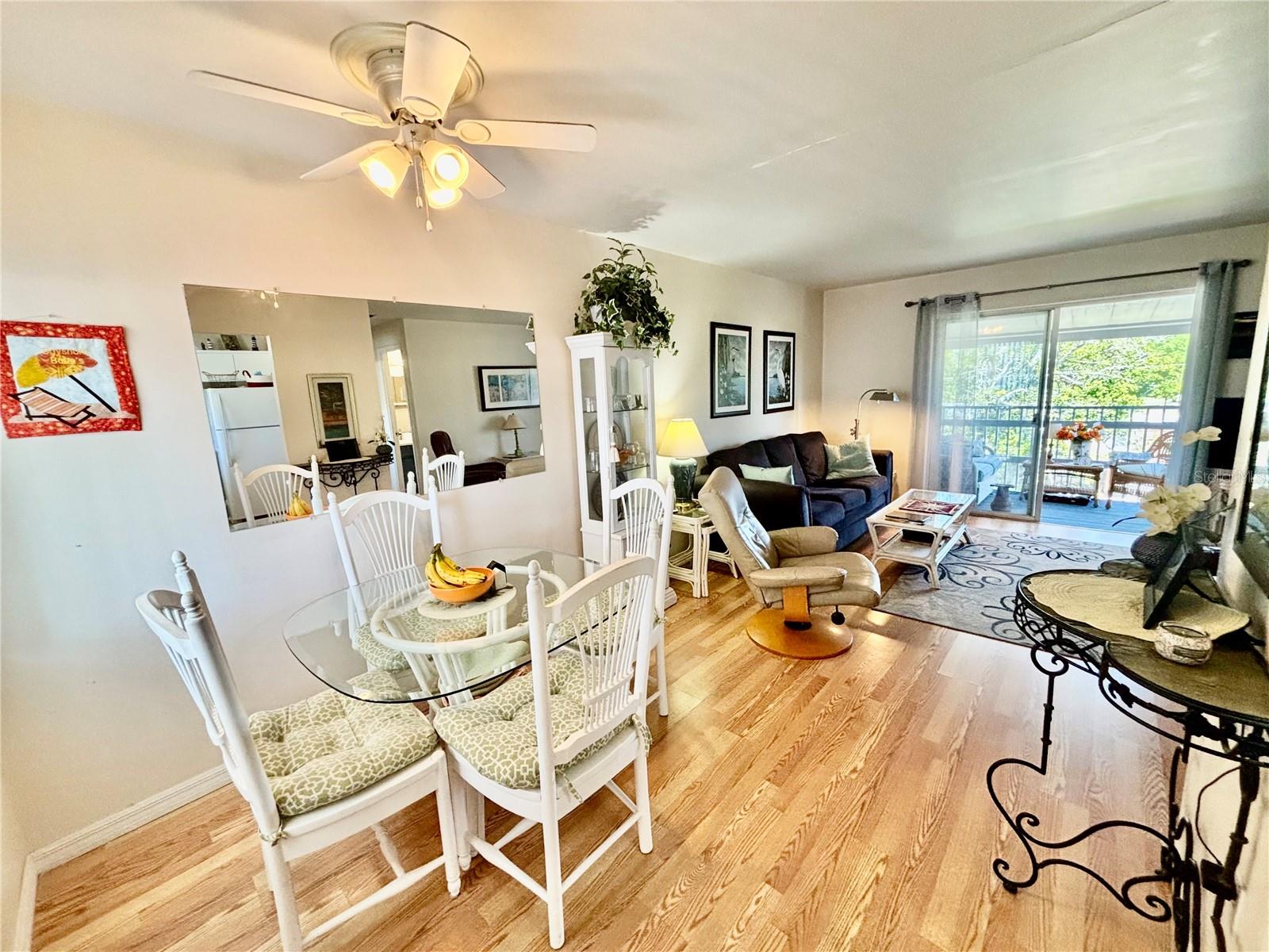 1633 LEISURE DR #M-37, BRADENTON, FL, 34207