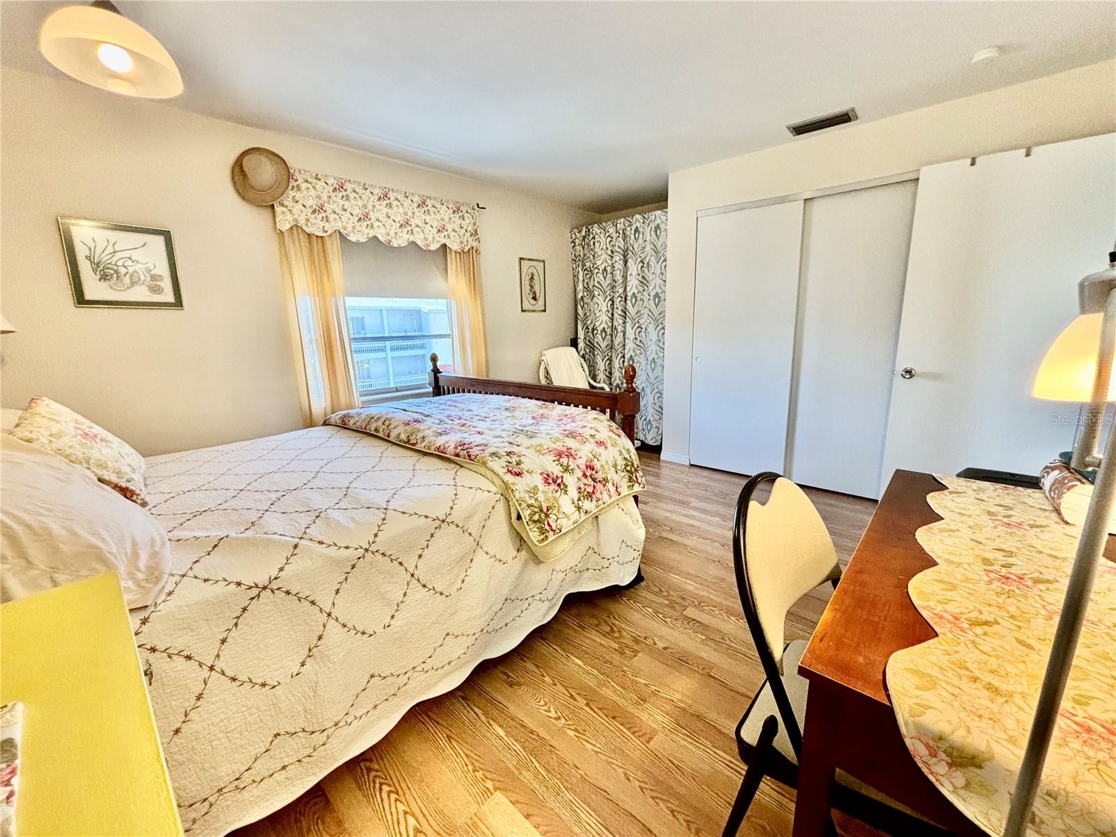 1633 LEISURE DR #M-37, BRADENTON, FL, 34207