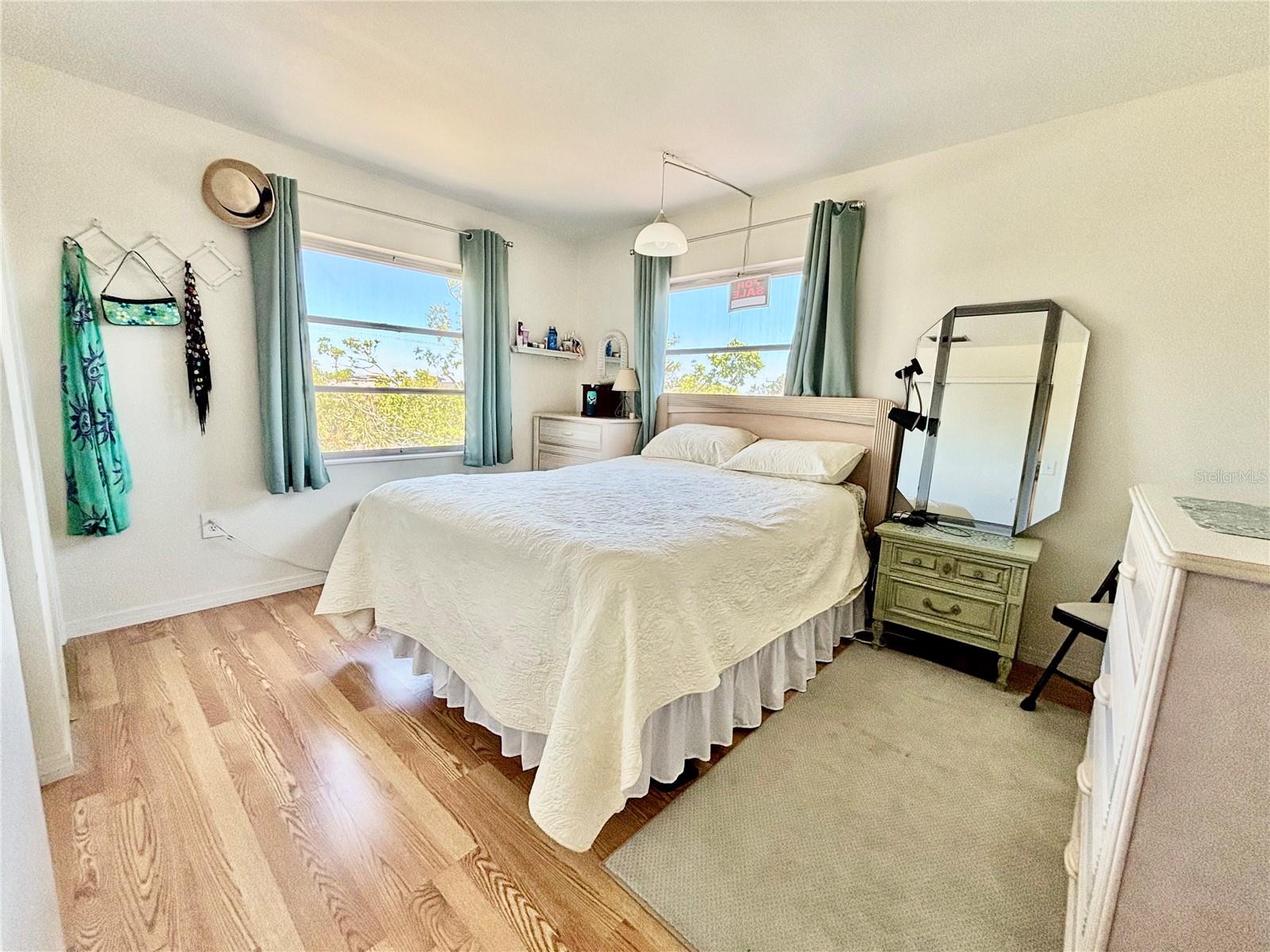 1633 LEISURE DR #M-37, BRADENTON, FL, 34207