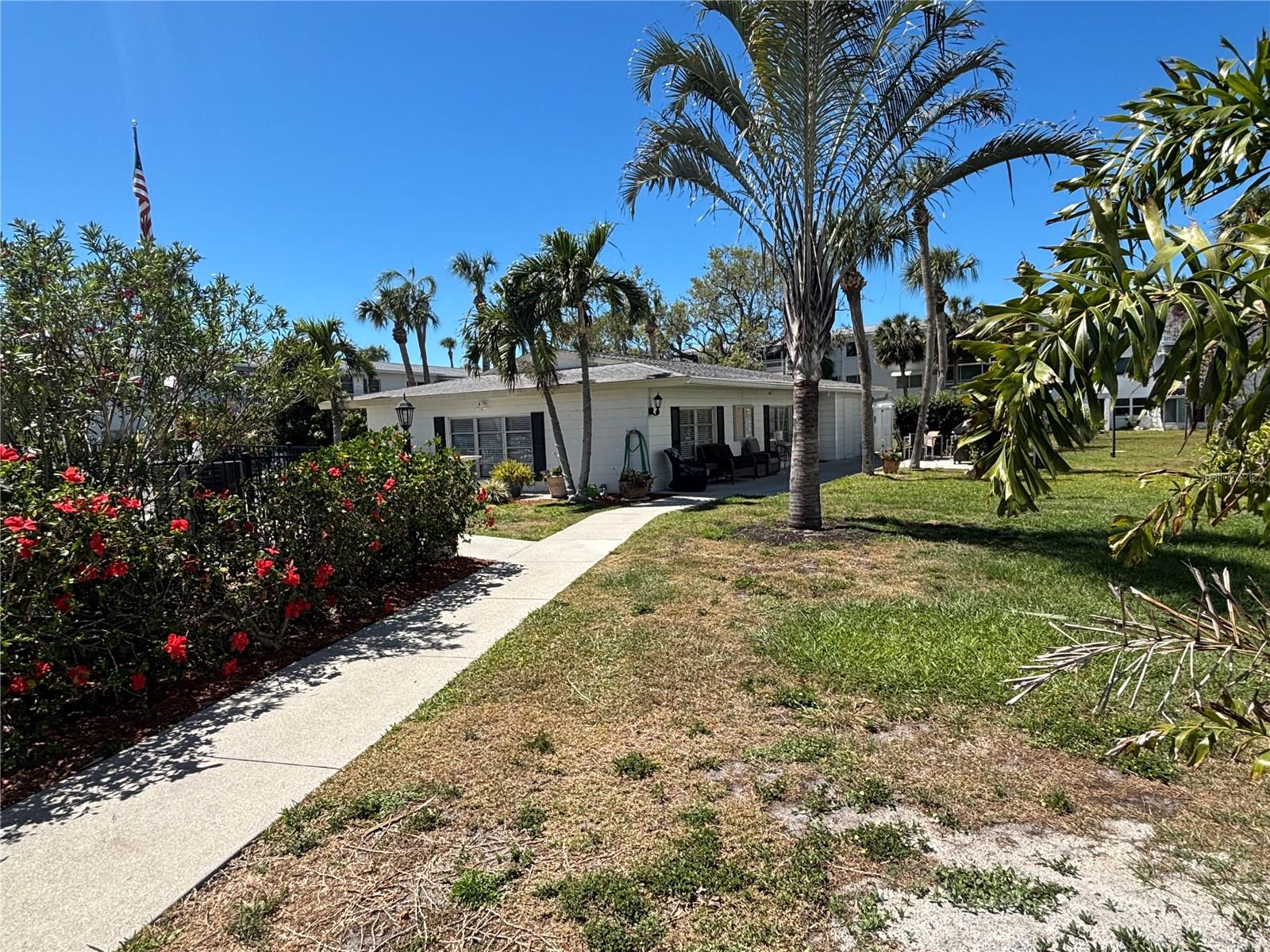 1633 LEISURE DR #M-37, BRADENTON, FL, 34207