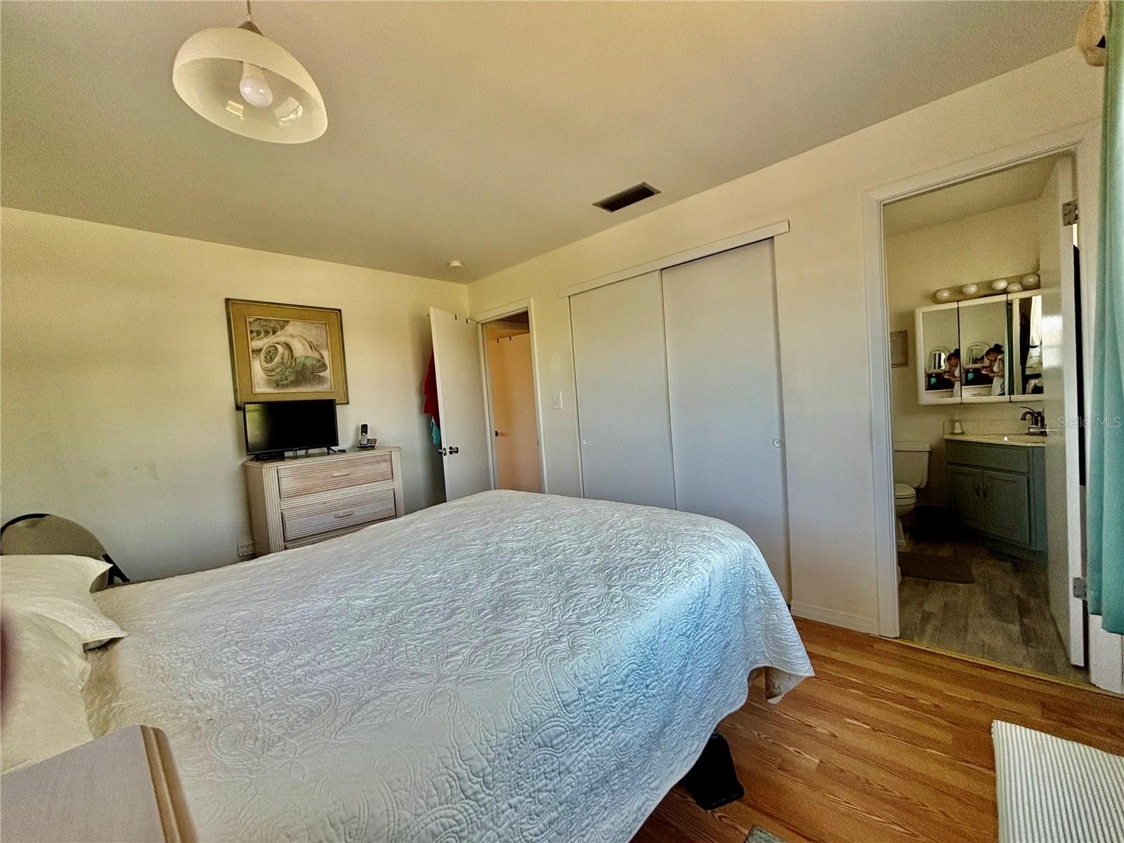 1633 LEISURE DR #M-37, BRADENTON, FL, 34207