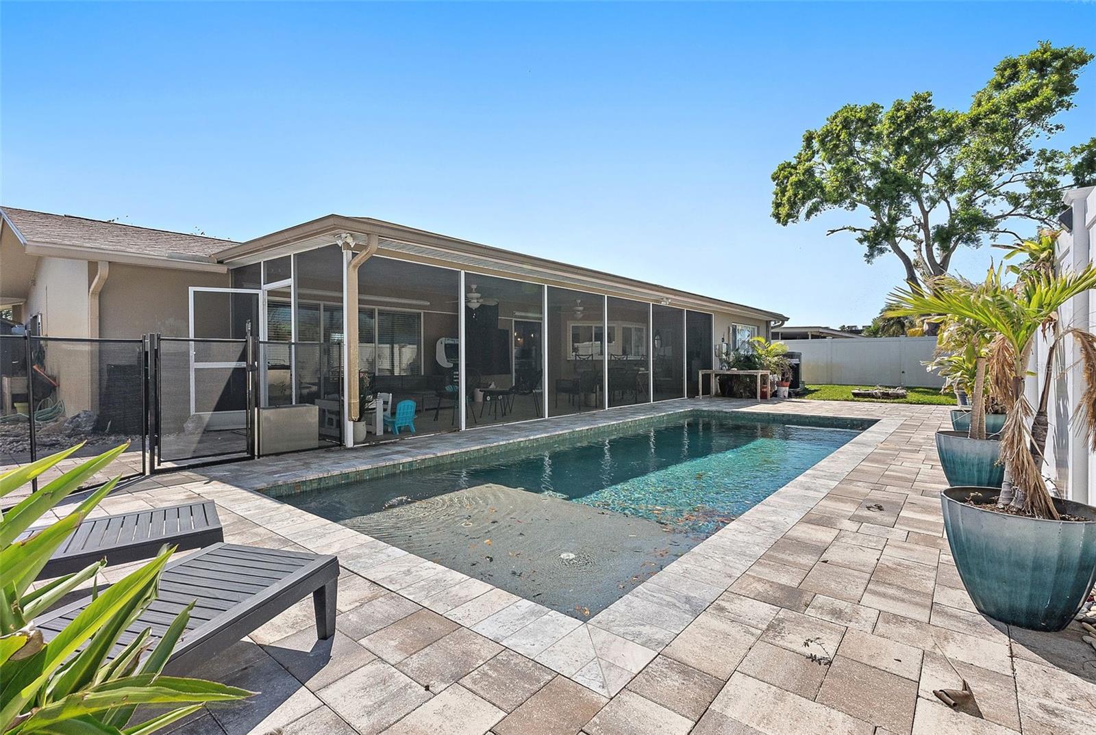 149 98TH AVE N, ST PETERSBURG, FL, 33702