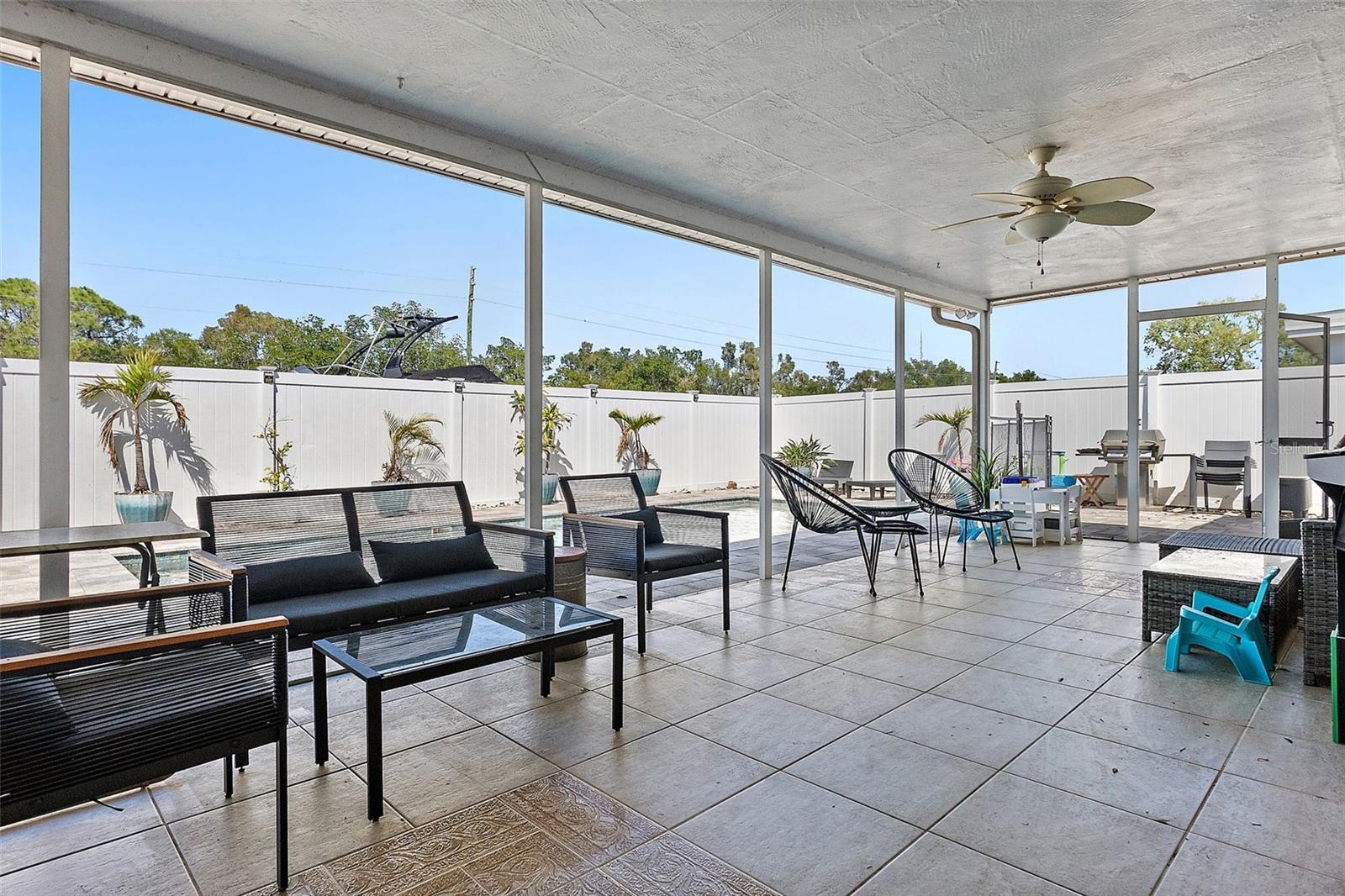 149 98TH AVE N, ST PETERSBURG, FL, 33702