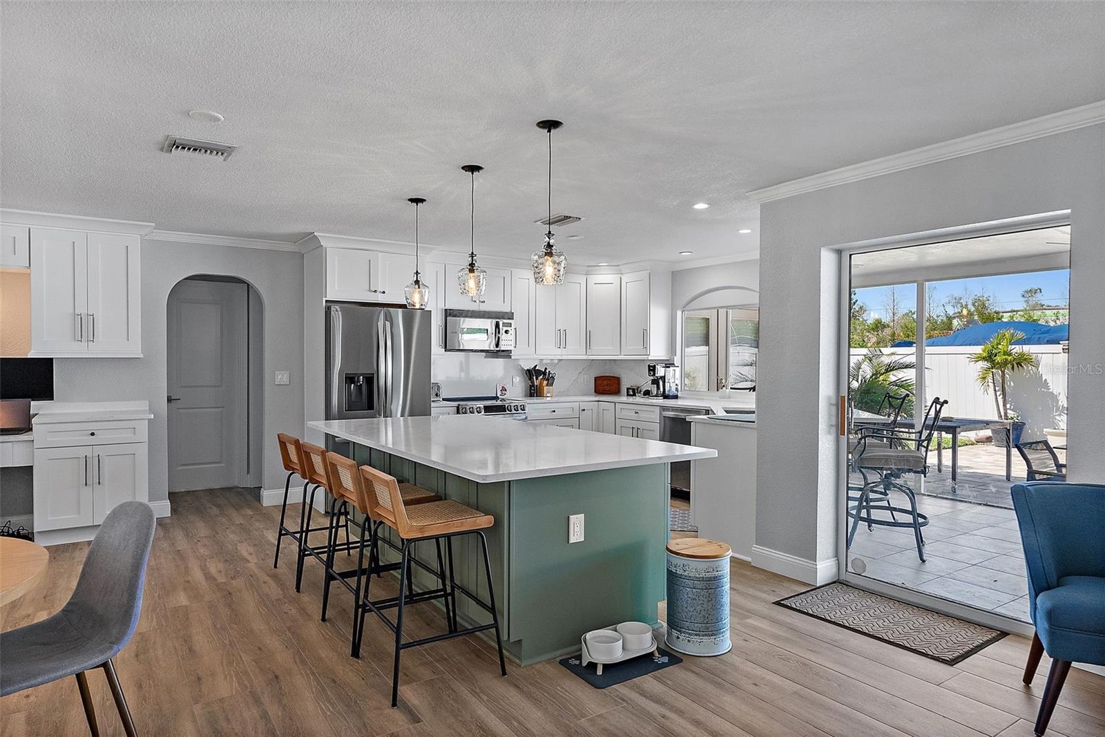 149 98TH AVE N, ST PETERSBURG, FL, 33702