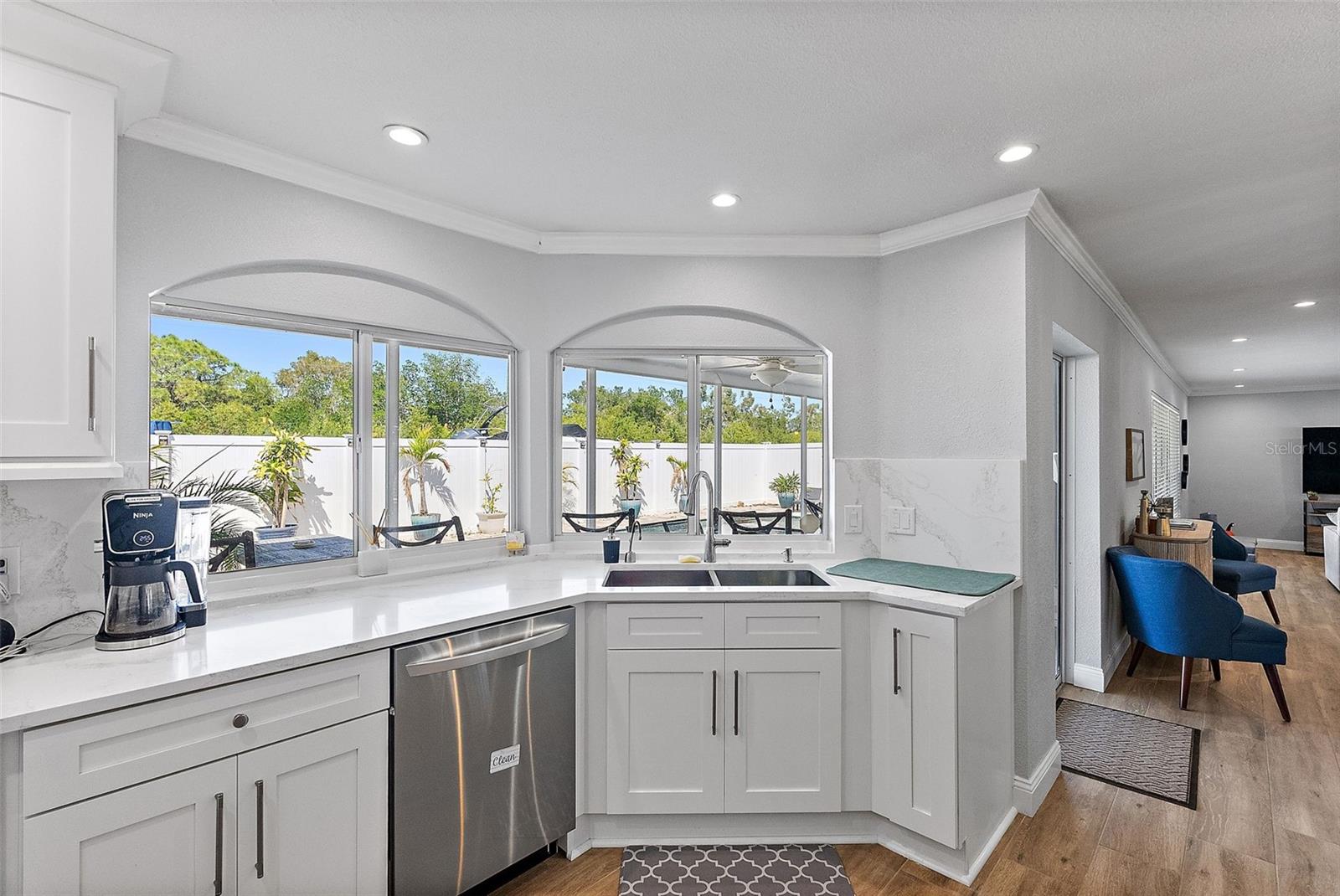 149 98TH AVE N, ST PETERSBURG, FL, 33702