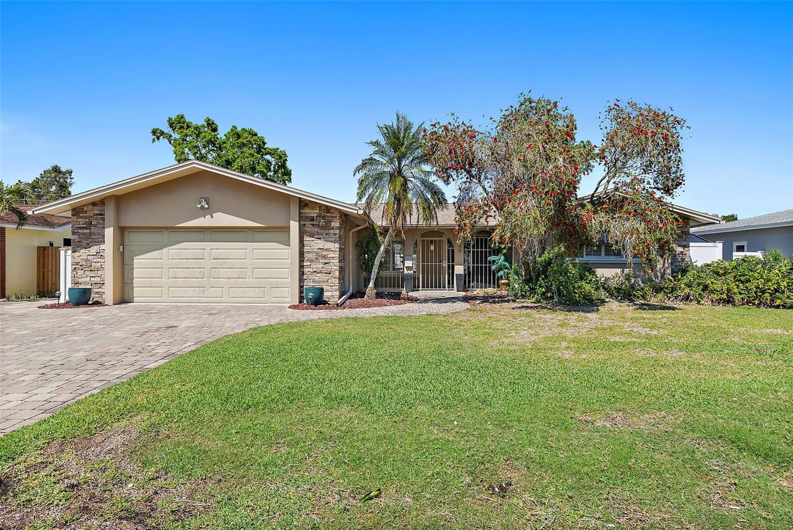 149 98TH AVE N, ST PETERSBURG, FL, 33702