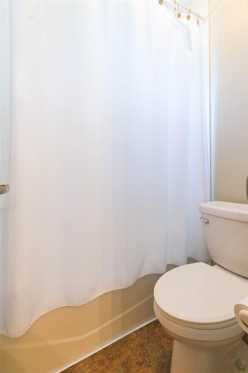15814 HAMPTON VILLAGE DR, TAMPA, FL, 33618