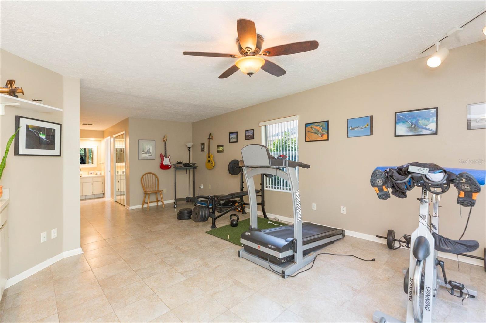 15814 HAMPTON VILLAGE DR, TAMPA, FL, 33618