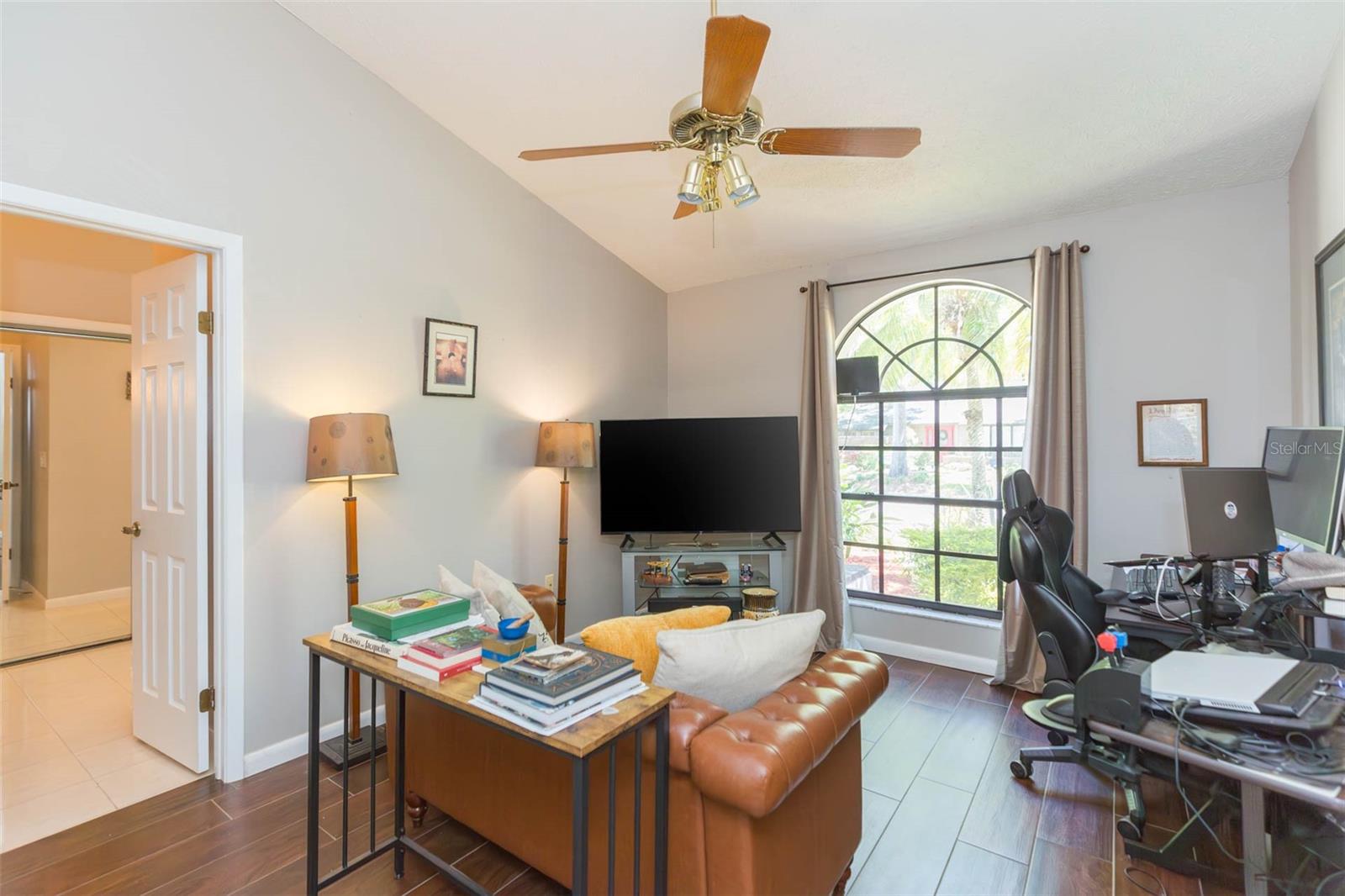15814 HAMPTON VILLAGE DR, TAMPA, FL, 33618