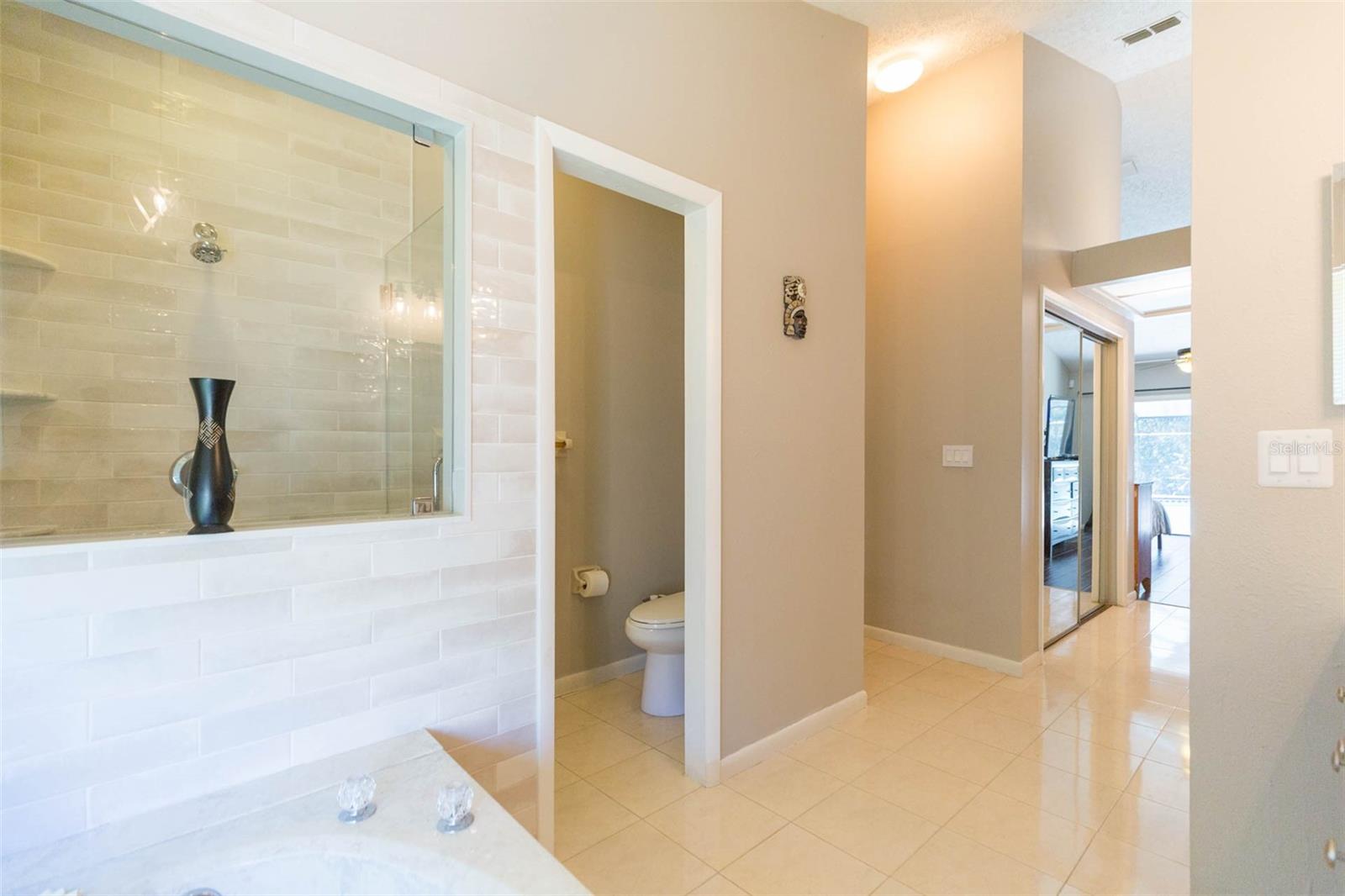 15814 HAMPTON VILLAGE DR, TAMPA, FL, 33618