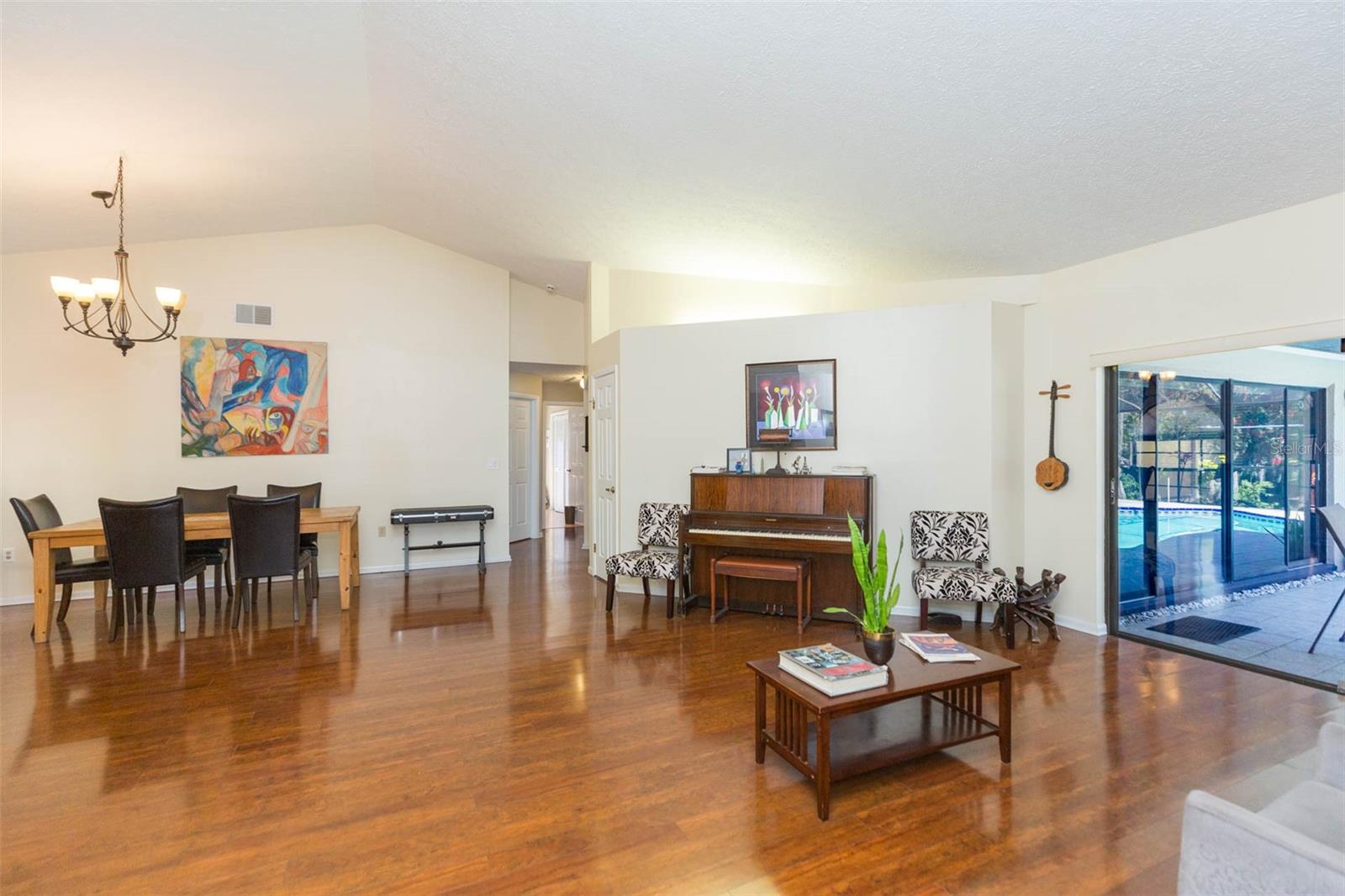 15814 HAMPTON VILLAGE DR, TAMPA, FL, 33618