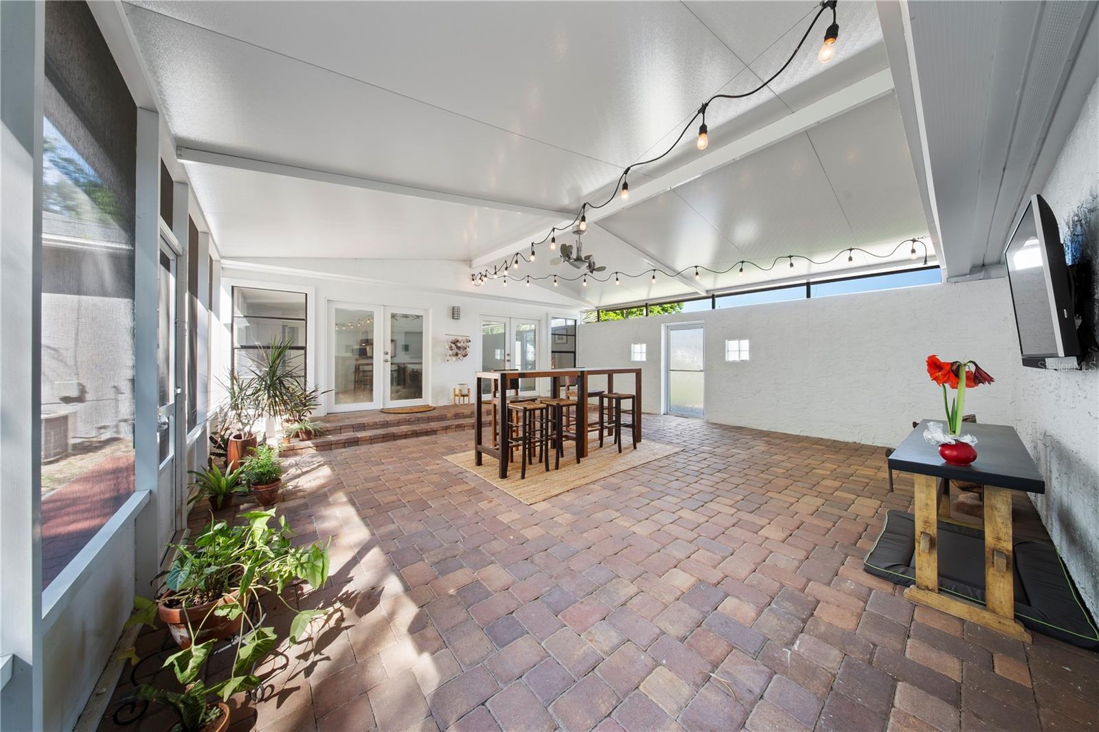 1519 N WESTMORELAND DR, ORLANDO, FL, 32804