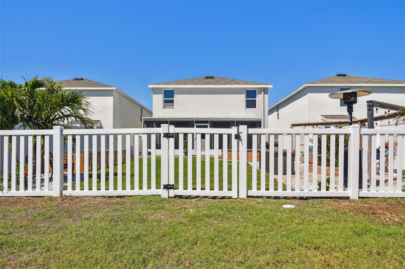 1202 7TH AVE NW, RUSKIN, FL, 33570