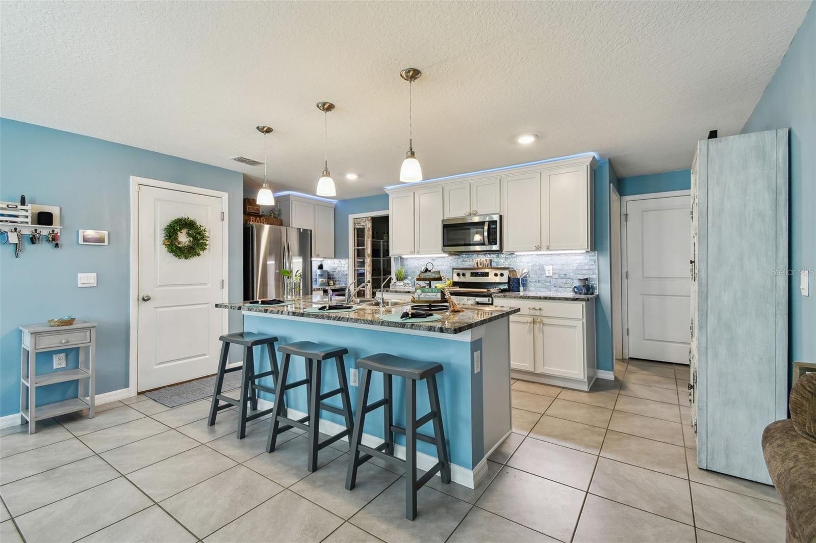1202 7TH AVE NW, RUSKIN, FL, 33570