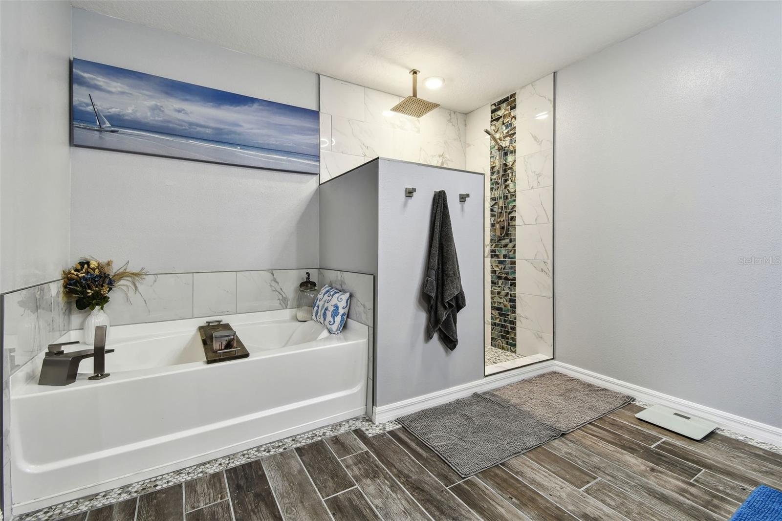 1202 7TH AVE NW, RUSKIN, FL, 33570