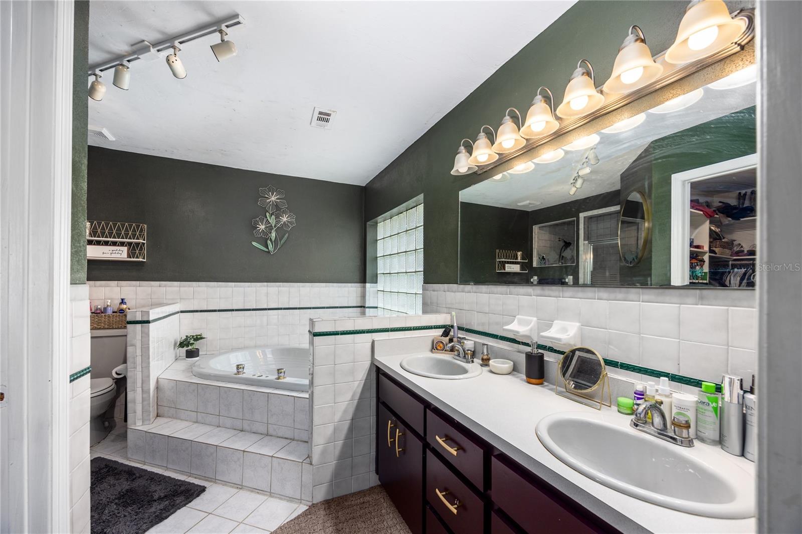 3670 NW 20TH AVE, BELL, FL, 32619