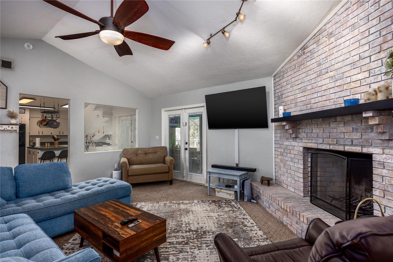3670 NW 20TH AVE, BELL, FL, 32619