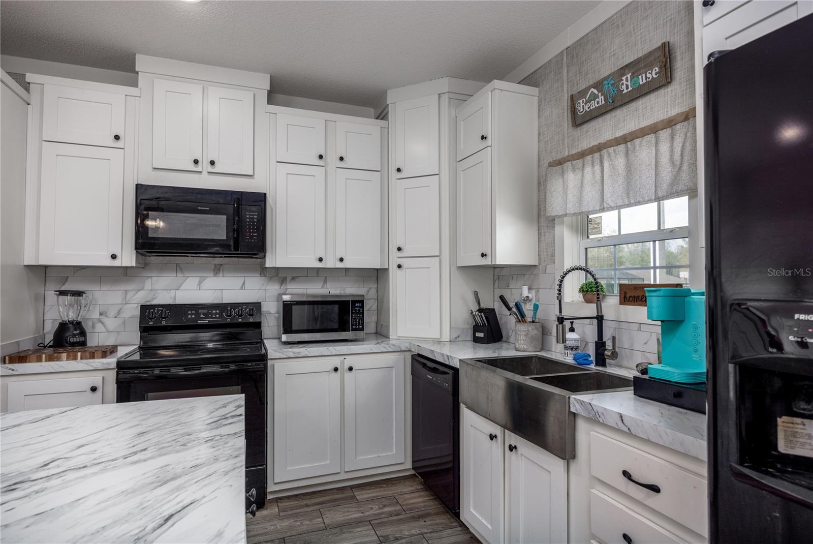 3670 NW 20TH AVE, BELL, FL, 32619