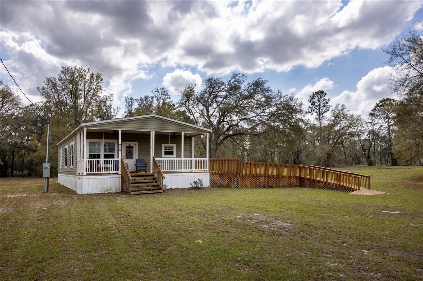3670 NW 20TH AVE, BELL, FL, 32619